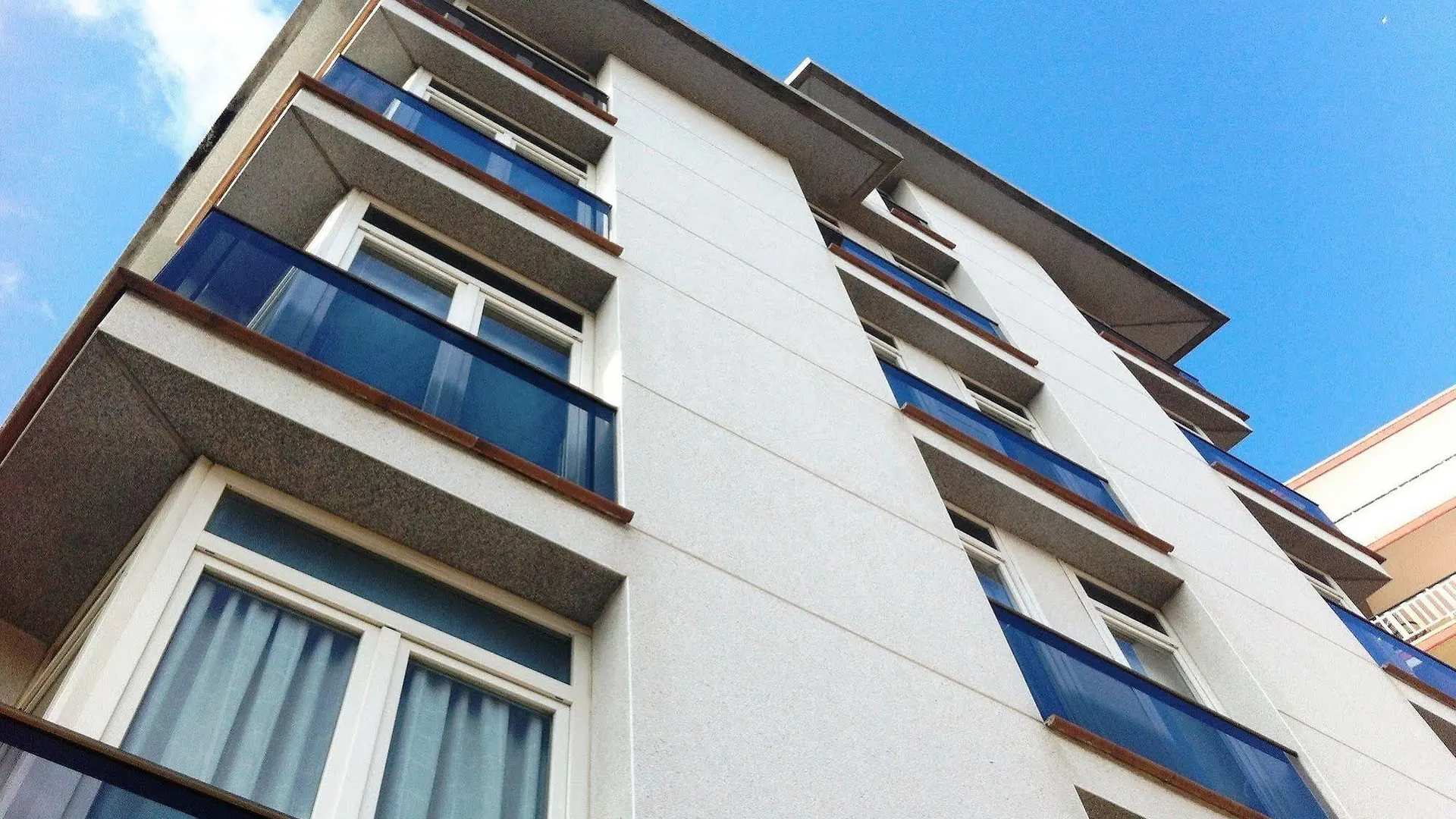 Apartaments Ar Family Martribuna Lloret de Mar